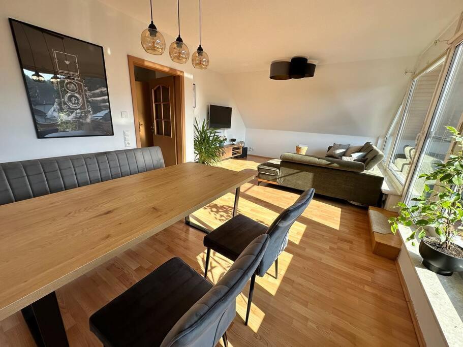 Sonniges & Ruhiges Apartment Mit Balkon Nahe Berlin 措伊滕 外观 照片